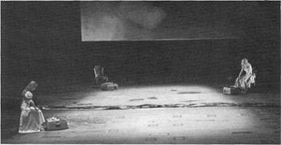 Сцена из спектакля «Три сестры» по пьесе А.П. Чехова. Режиссер Р. Чулли. Театр